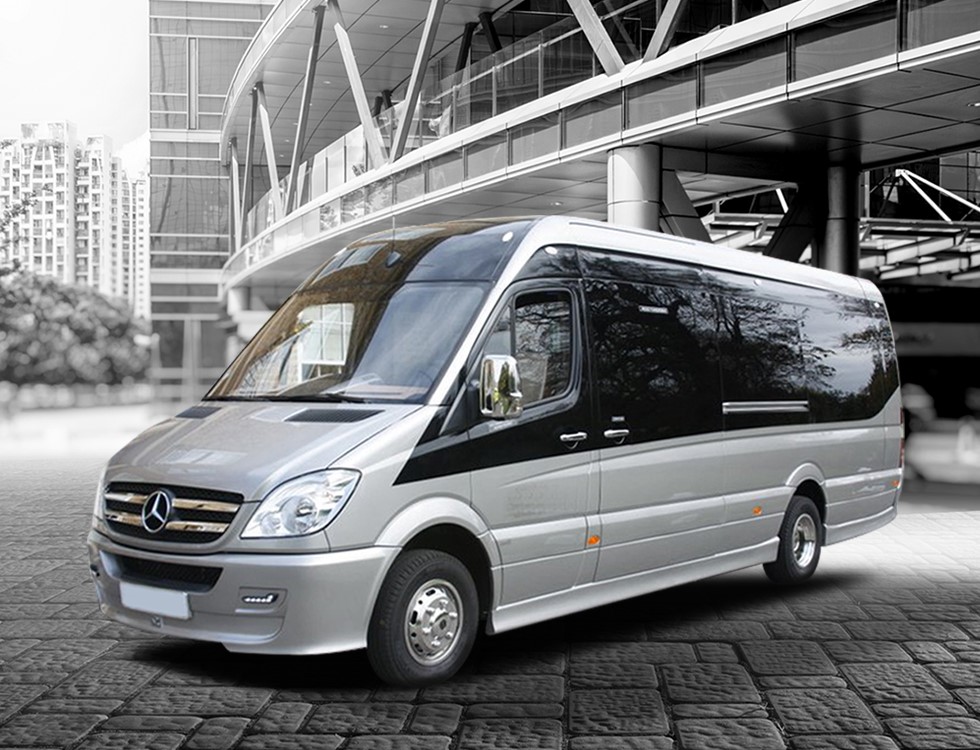 24 Seater Minibus Hire in Nottingham