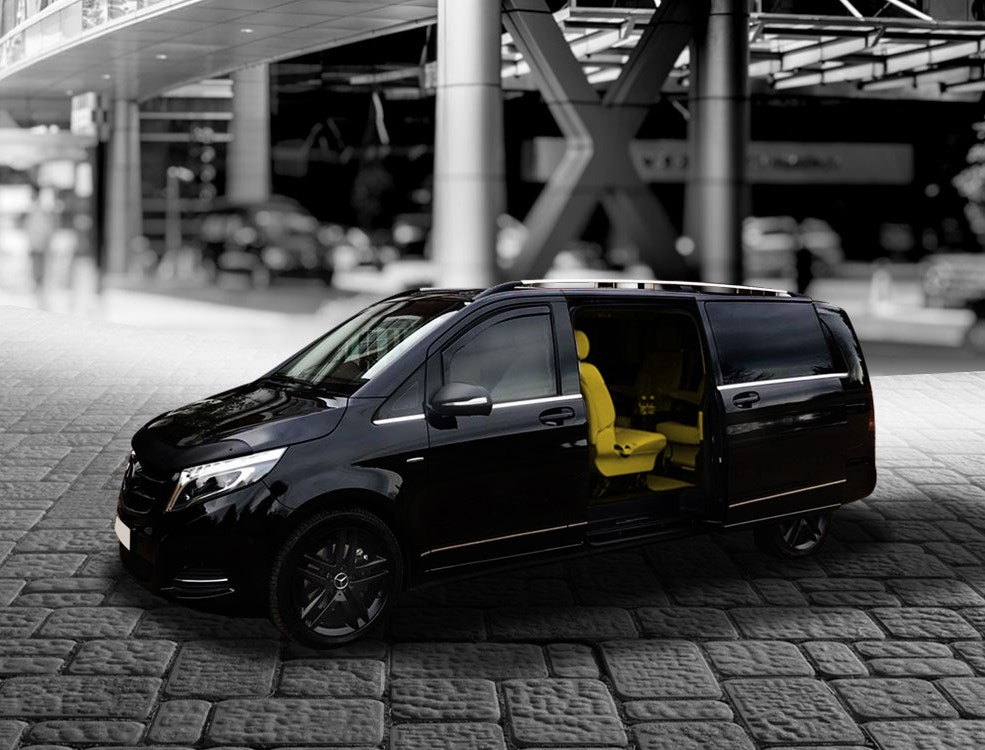 8 Seater Minibus Hire in Nottingham